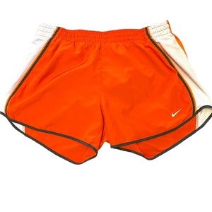 𝅺NIKE DriFit running shorts